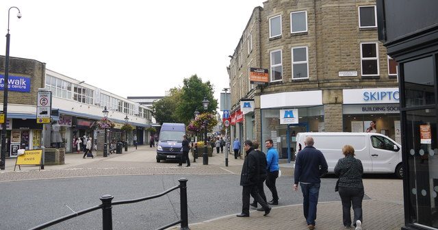 Is Burnley a nice place to live or is Burnley rough?