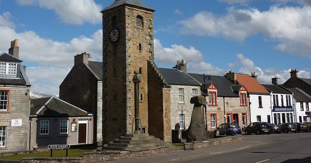 Is Clackmannan a nice place to live or is Clackmannan rough?