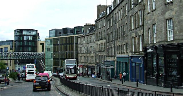 Is Edinburgh a nice place to live or is Edinburgh rough?