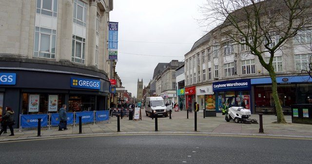 Is Bolton a nice place to live or is Bolton rough?