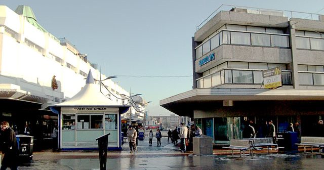 Is Southend-on-sea a nice place to live or is Southend-on-sea rough?
