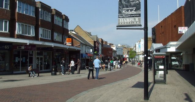 Is Bedford a nice place to live or is Bedford rough?
