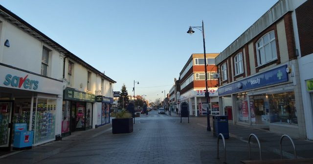 Is Felixstowe a nice place to live or is Felixstowe rough?