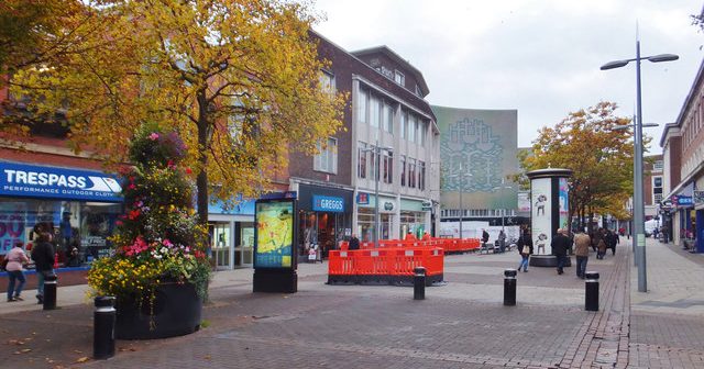 Is Hull a nice place to live or is Hull rough?