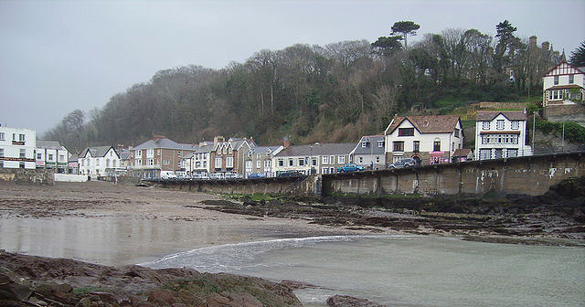 Is Combe Martin a nice place to live or is Combe Martin rough?