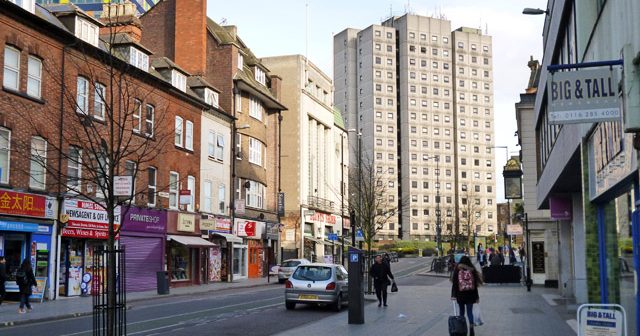 Is Leicester a nice place to live or is Leicester rough?