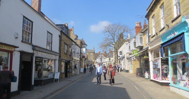 Is Sherborne a nice place to live or is Sherborne rough?