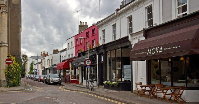 Is Cheltenham a nice place to live or is Cheltenham rough?