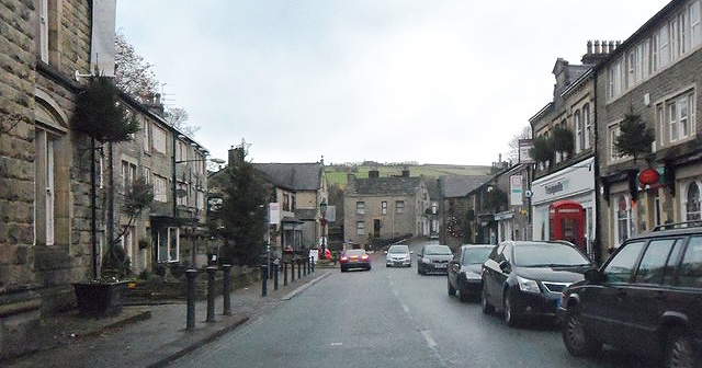 Is Saddleworth a nice place to live or is Saddleworth rough?