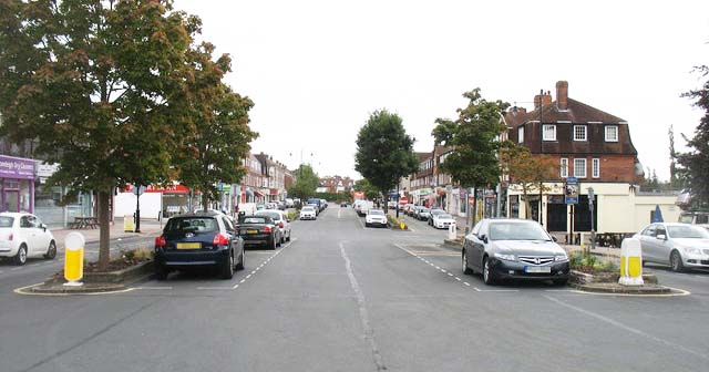Is Stoneleigh a nice place to live or is Stoneleigh rough?